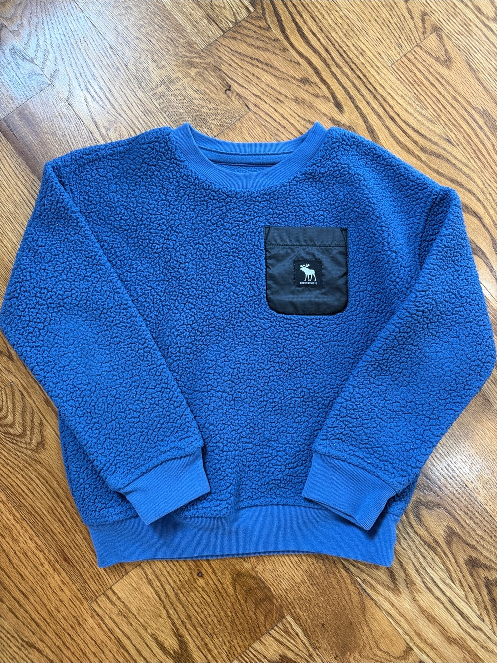Boy’s Abercrombie Kids Fleece Sweatshirt. Size 7/8. Excellent Condition.
